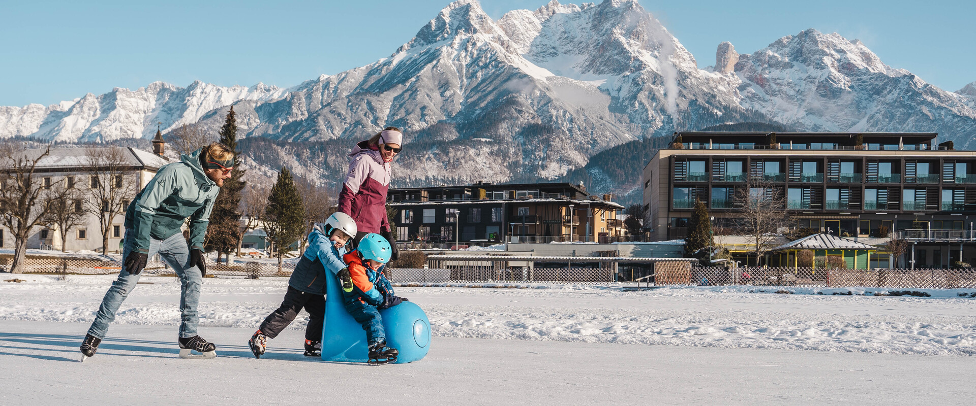 Eislaufen am Ritzensee mit traumhaftem Panorama | © Michael Geißler