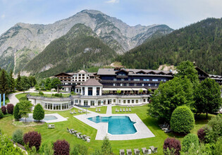 Hotel Gut Brandlhof Außenansicht